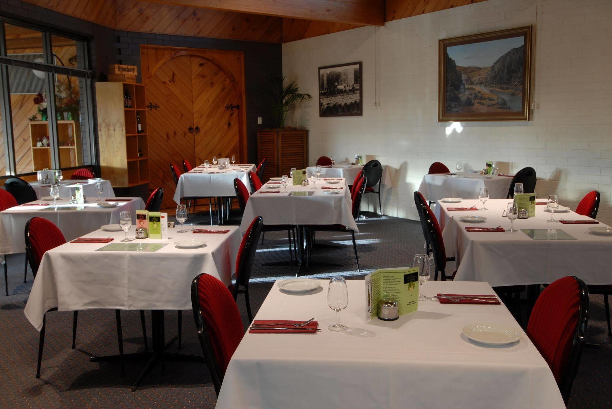 טנודה The Wine Vine Hotel מראה חיצוני תמונה